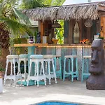 Moai - Plusholidays * كاليبي