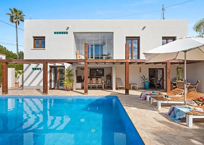 Villa Moai - Plusholidays Casas de Torrat