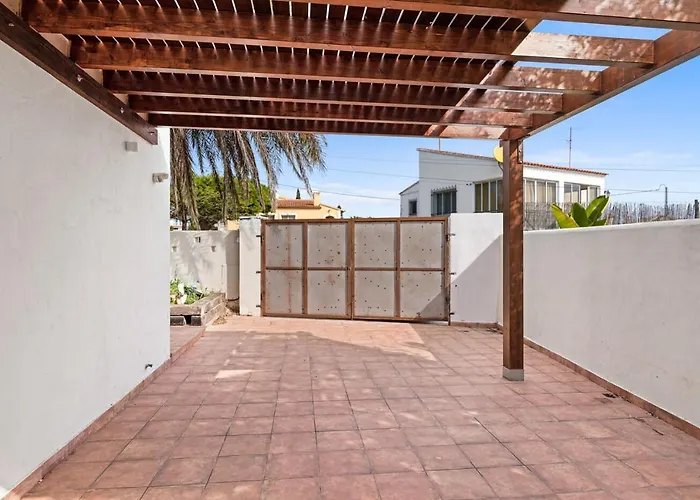 Moai - Plusholidays Villa *