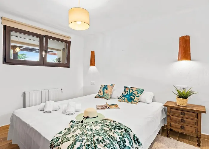 Villa Moai - Plusholidays